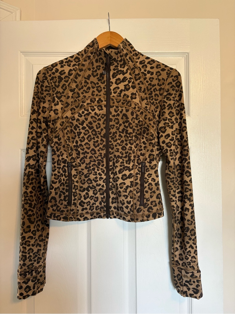 BNWT viral leopard lululemon Define Cropped Jacket, 8